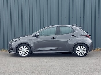 Used Toyota Yaris 2020 for sale - 78490082: Photo