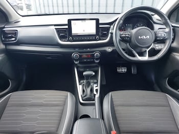 Used Kia Stonic 2023 for sale - 78921793: Photo