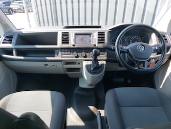 Used Volkswagen Transporter 2019 for sale - 79153574: Photo