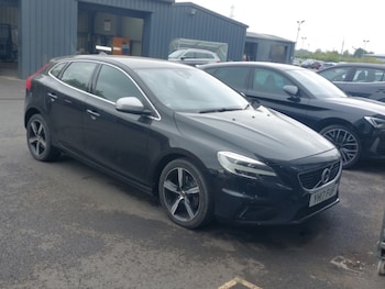 Used Volvo V40 2017 for sale - 79420669: Photo
