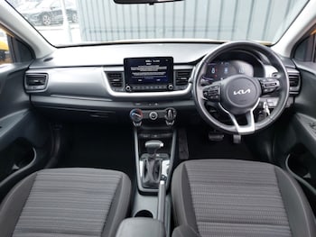 Used Kia Stonic 2025 for sale - 79586718: Photo