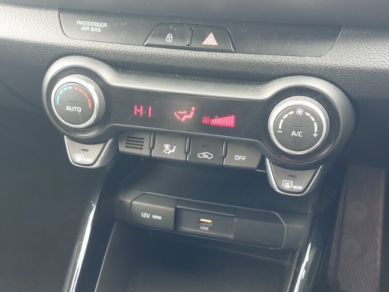 Used Kia Stonic 2021 for sale - 77999957: Photo 11