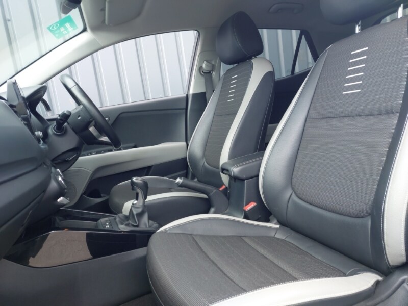 Used Kia Stonic 2021 for sale - 77999957: Photo 5