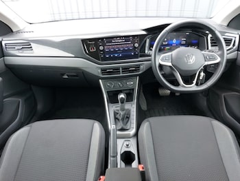 Used Volkswagen Polo 2023 for sale - 75664103: Photo