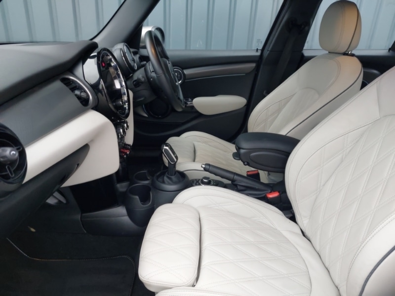 Used MINI Hatch 2022 for sale - 77405106: Photo 5