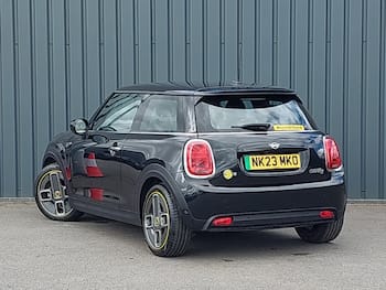 Used MINI Hatch 2023 for sale - 79586721: Photo
