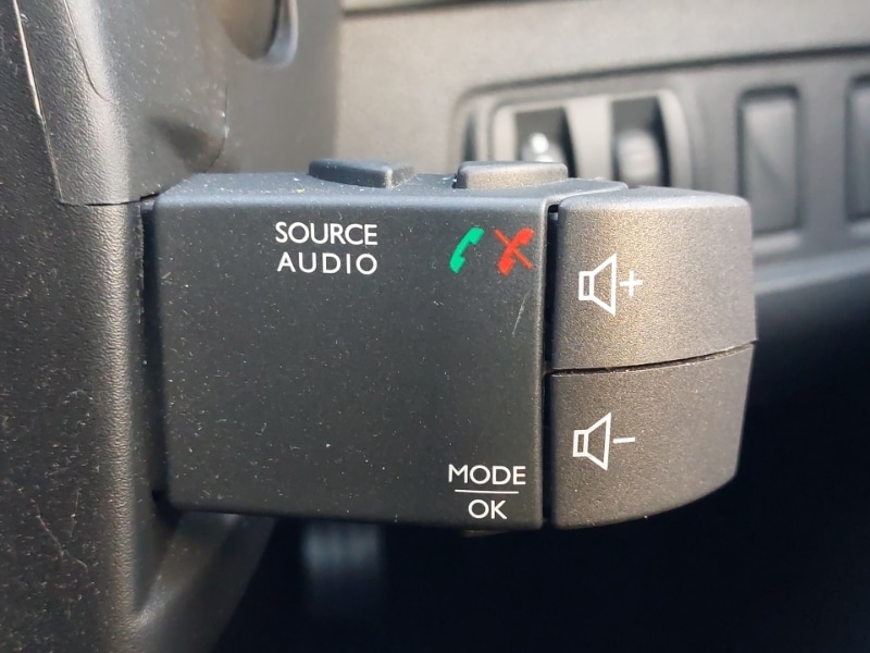 Used Renault Clio 2016 for sale - 76397404: Photo 13