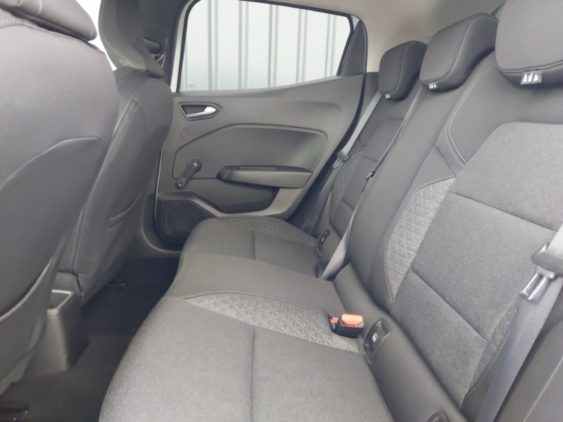 Used Renault Clio 2020 for sale - 76771533: Photo 6