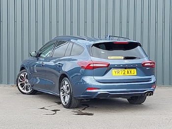 Used Ford Focus 2022 for sale - 76226043: Photo 3