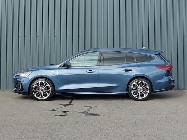 Used Ford Focus 2022 for sale - 76226043: Photo 4