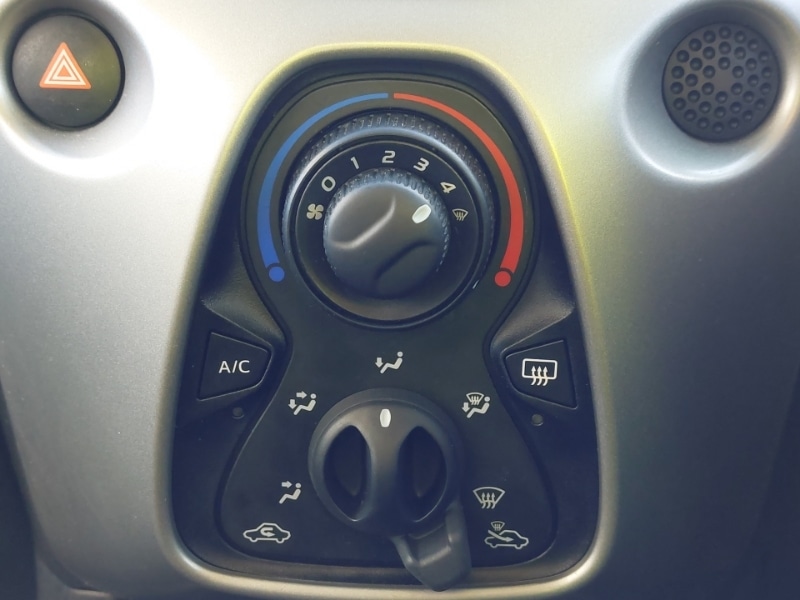 Used Peugeot 108 2015 for sale - 77194158: Photo 15