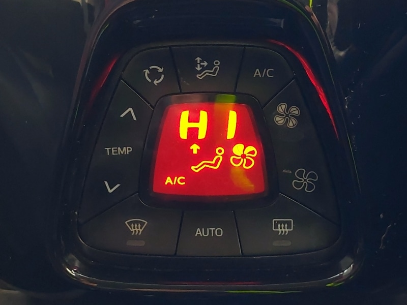 Used Toyota AYGO 2017 for sale - 76687826: Photo 16