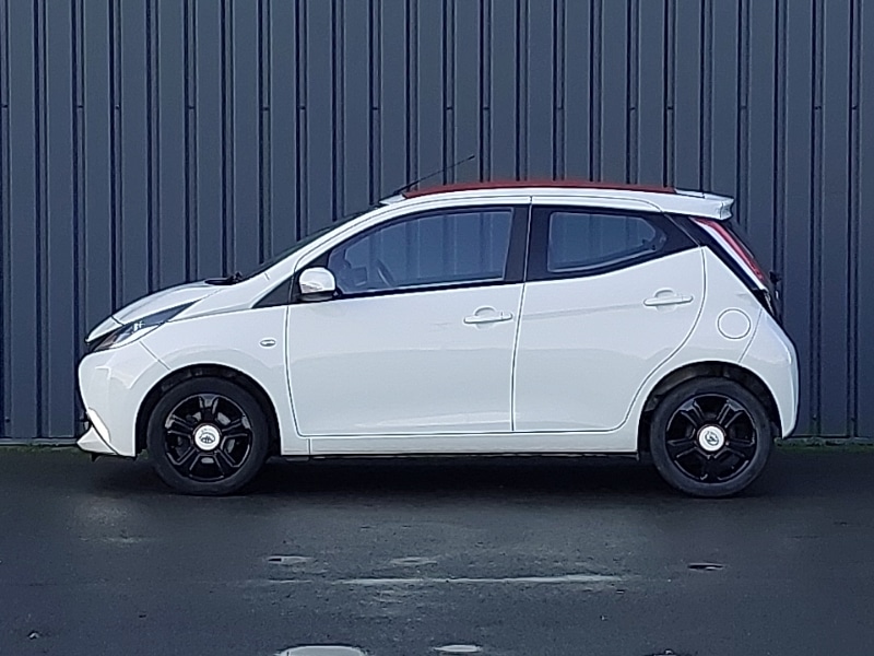 Used Toyota AYGO 2017 for sale - 76687826: Photo 4