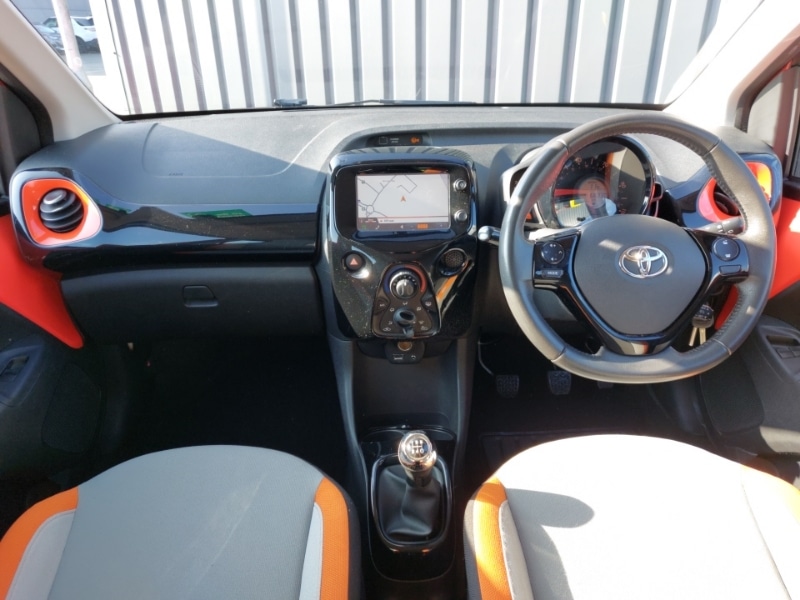 Used Toyota AYGO 2014 for sale - 77980902: Photo 2