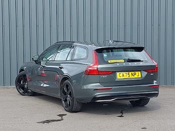 Used Volvo V60 2025 for sale - 79686069: Photo