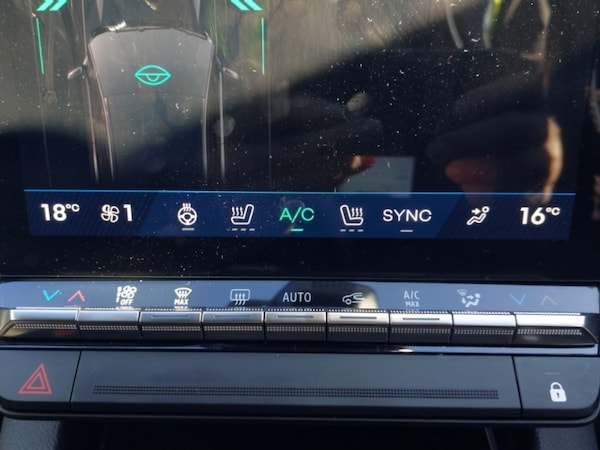 Used Renault Scenic E-Tech 2025 for sale - 76053729: Photo 19