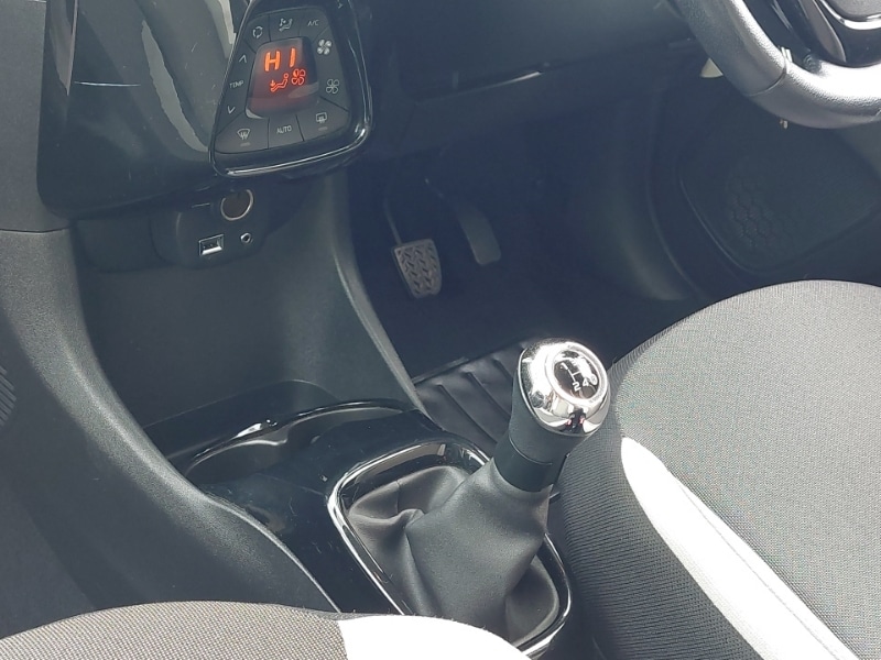 Used Toyota AYGO 2017 for sale - 77980889: Photo 19