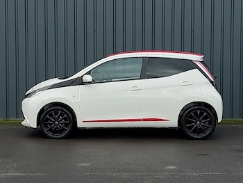 Used Toyota AYGO 2017 for sale - 77980889: Photo