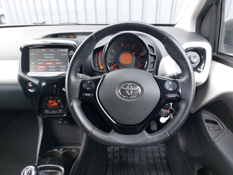 Used Toyota AYGO 2017 for sale - 77980889: Photo 7