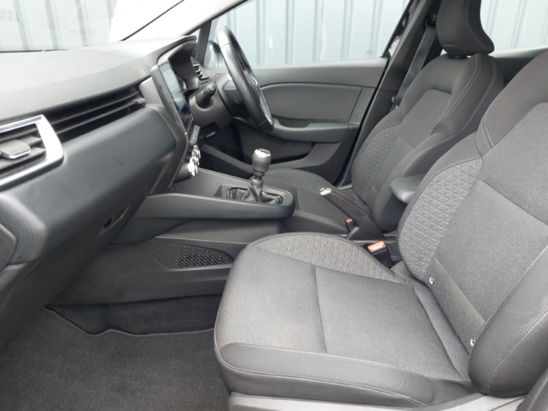 Used Renault Clio 2021 for sale - 77678473: Photo 5