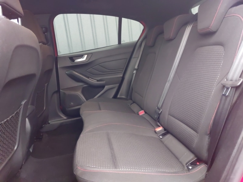 Used Ford Focus 2023 for sale - 76947322: Photo 6