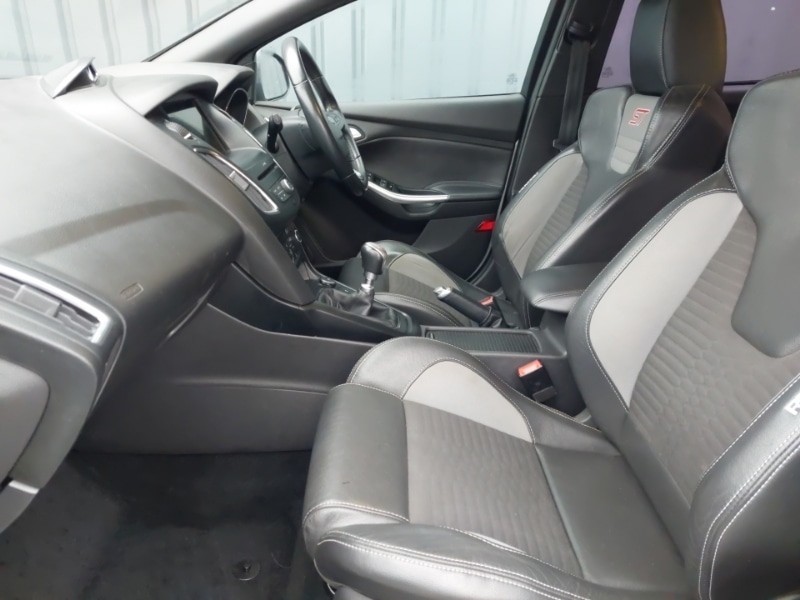 Used Ford Focus 2017 for sale - 77509084: Photo 5