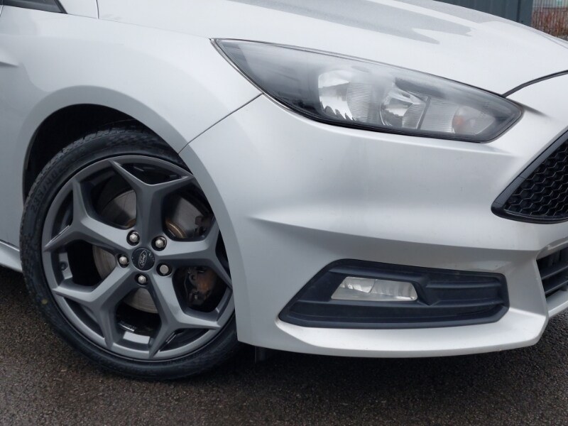 Used Ford Focus 2017 for sale - 77509084: Photo 9