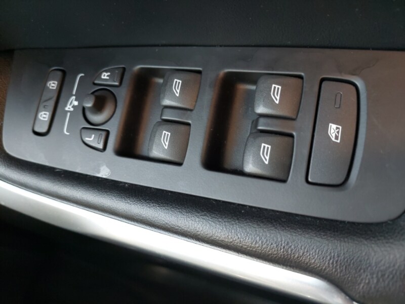 Used Volvo V40 2018 for sale - 78164473: Photo 15