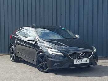 Used Volvo V40 2017 for sale - 79866801: Photo