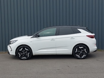 Used Vauxhall Grandland 2023 for sale - 78425405: Photo