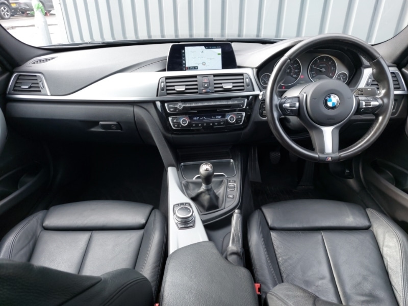 Used BMW 3 Series 2018 for sale - 76335961: Photo 2