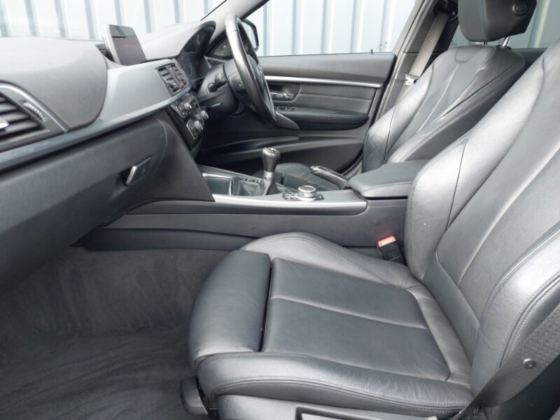 Used BMW 3 Series 2018 for sale - 76335961: Photo 5