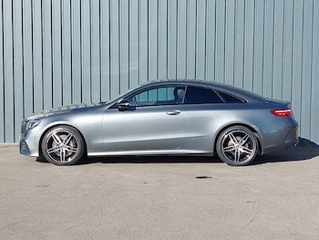 Used Mercedes-Benz E Class 2017 for sale - 76348365: Photo