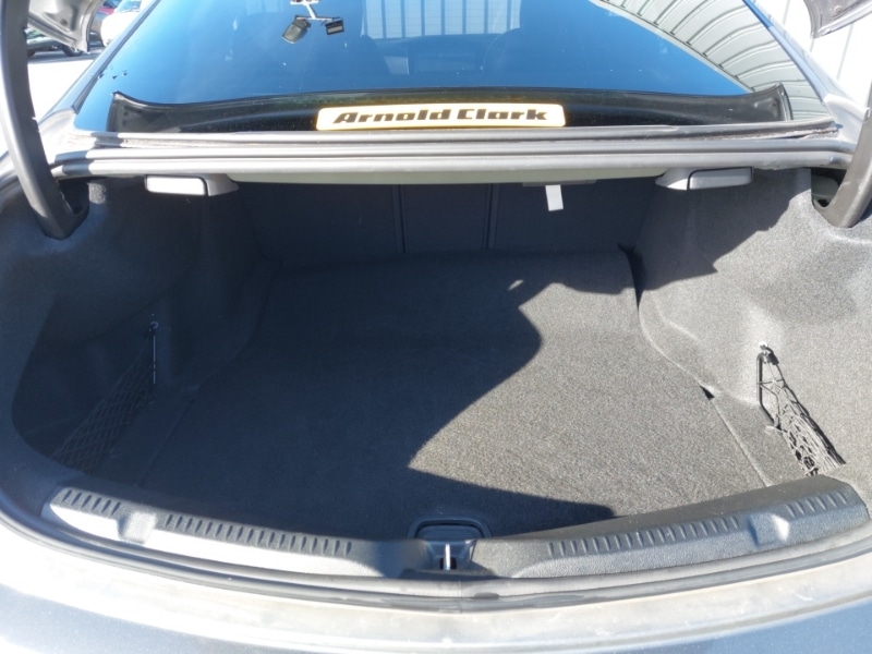 Used Mercedes-Benz E Class 2017 for sale - 76348365: Photo 8