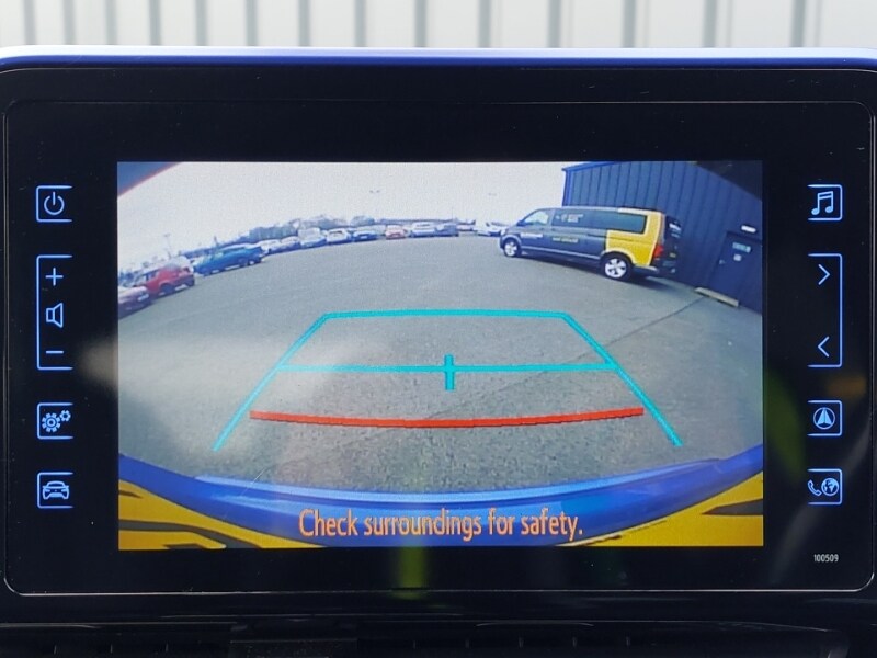 Used Toyota C-HR 2017 for sale - 77689937: Photo 10