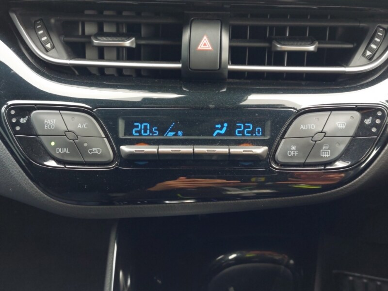 Used Toyota C-HR 2017 for sale - 77689937: Photo 15