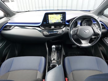 Used Toyota C-HR 2017 for sale - 77689937: Photo