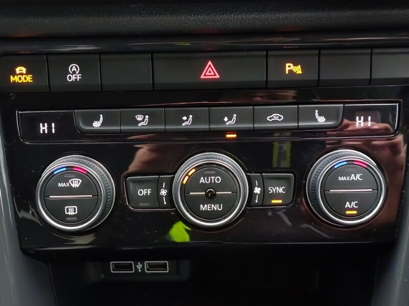 Used Volkswagen T-Roc 2018 for sale - 77790446: Photo 15