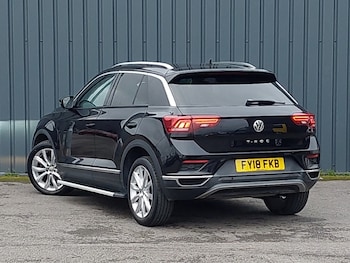 Used Volkswagen T-Roc 2018 for sale - 77790446: Photo
