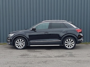 Used Volkswagen T-Roc 2018 for sale - 77790446: Photo