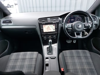 Used Volkswagen Golf 2018 for sale - 78567687: Photo