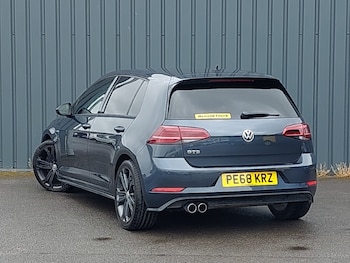Used Volkswagen Golf 2018 for sale - 78567687: Photo