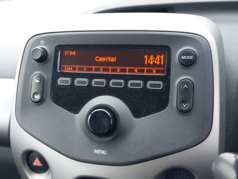 Used Toyota AYGO 2017 for sale - 77832328: Photo 10