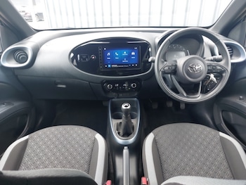 Used Toyota Aygo X 2024 for sale - 79315747: Photo