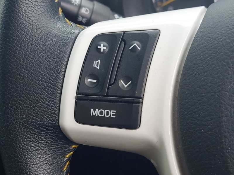 Used Toyota Yaris 2013 for sale - 78033535: Photo 12