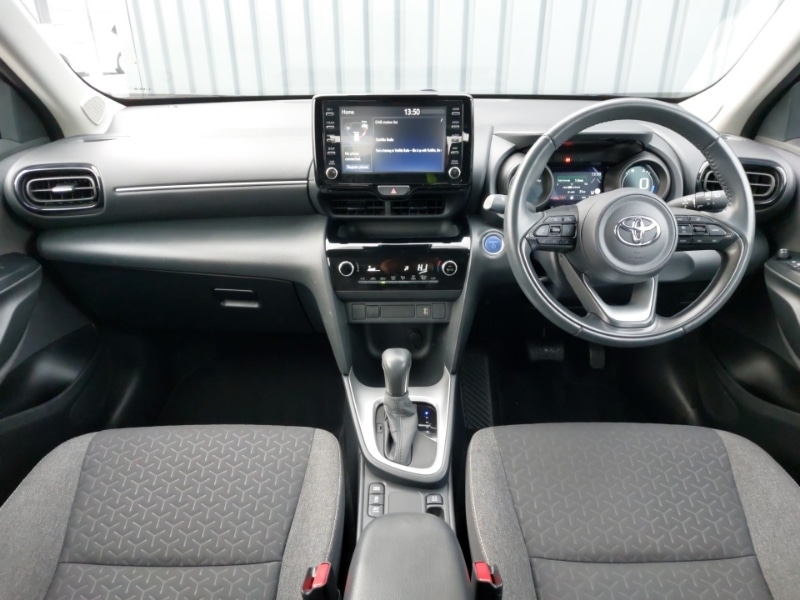 Used Toyota Yaris Cross 2022 for sale - 77142012: Photo 2
