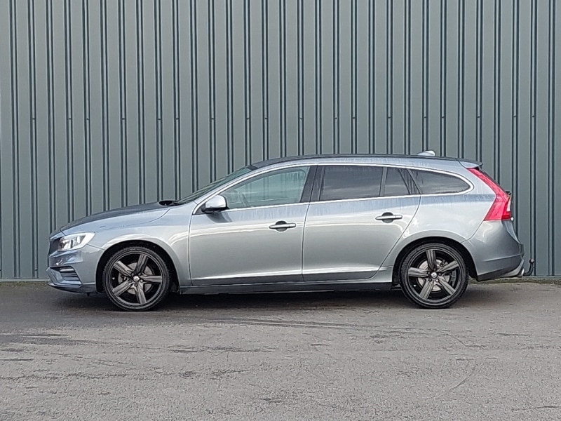 Used Volvo V60 2017 for sale - 76331822: Photo 4