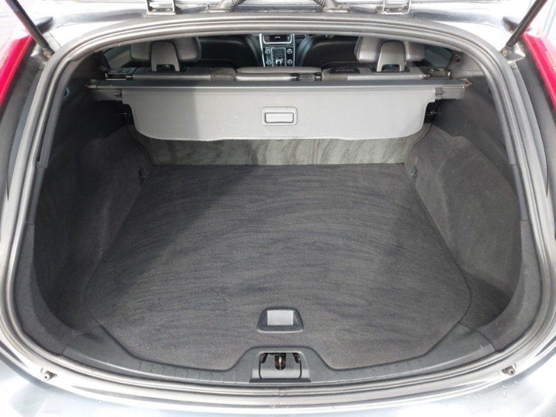 Used Volvo V60 2017 for sale - 76331822: Photo 8