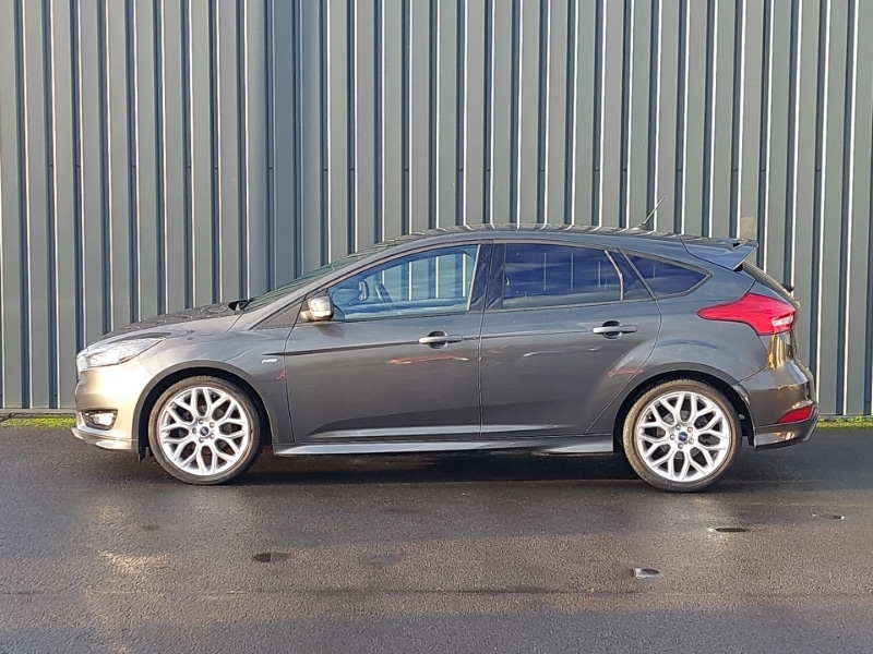 Used Ford Focus 2018 for sale - 76925063: Photo 4