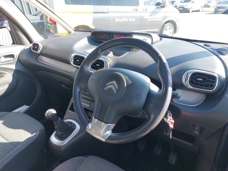 Used Citroen C3 Picasso 2017 for sale - 77969302: Photo 12